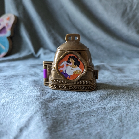 Vintage Polly Pocket Hunchback Of Notre Dame Disney Locket Once Upon A Time Bell - Picture 9 of 12